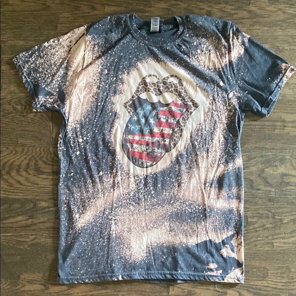 🖤3/$10 Gildan Gray Short Sleeve Graphic T-Shirt